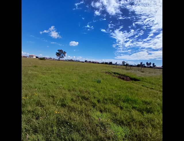 1,118M² VACANT LAND FOR SALE IN RIVERSDALE